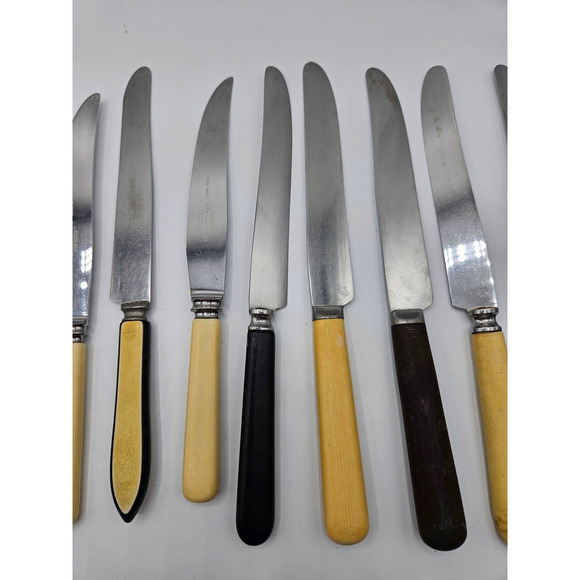 Bakelite Silverware Knives Mixed Lot 13 Various Colors Conditions Stainless - Picture 5 of 11